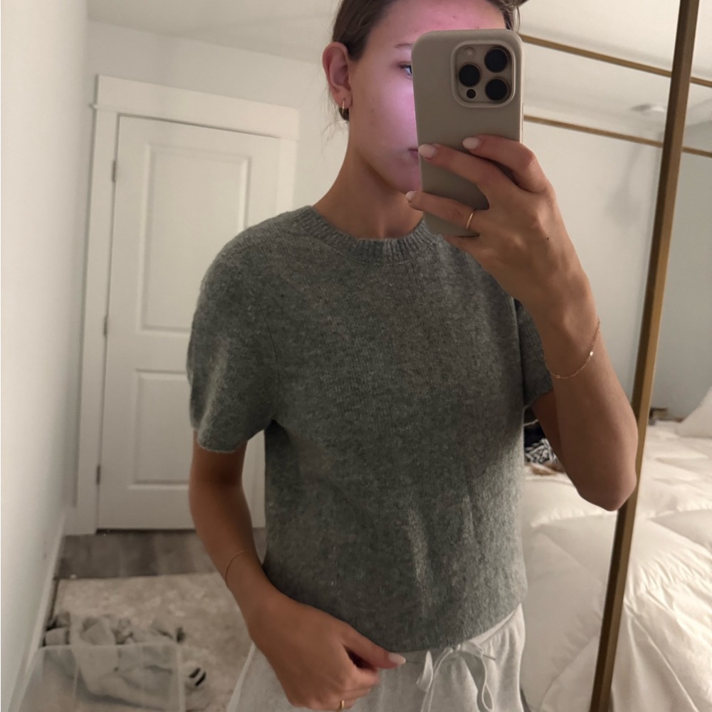 abercrombie gray top